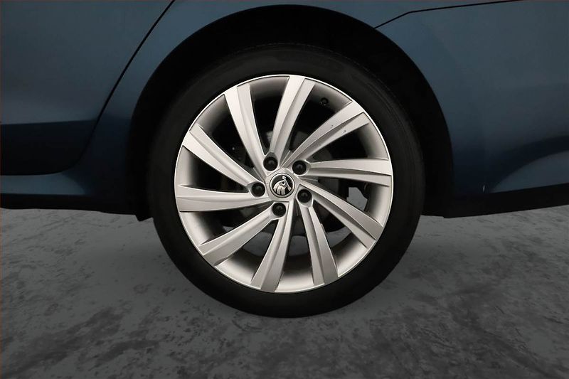 Škoda Octavia (2021) Style 1.4 TSI iV - fotka 20 z 20