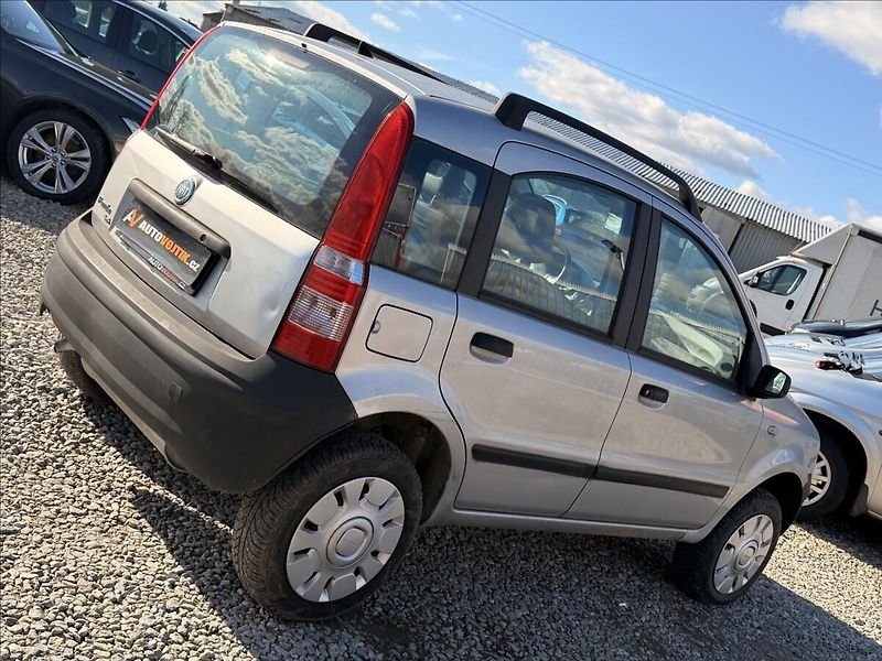 Fiat Panda 1,2 i 4X4 - fotka 5 z 18