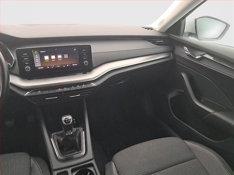 Škoda Octavia (2023) Ambition 2.0 TDI, ČR,1.maj - fotka 8 z 19