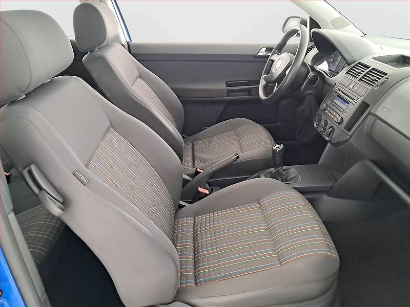 Volkswagen Polo (2006) Trend 1.2 12V, po STK, Klima - fotka 9 z 15