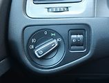 Volkswagen Golf (2013) Highline 1.2 TSI, Navi - náhled 17