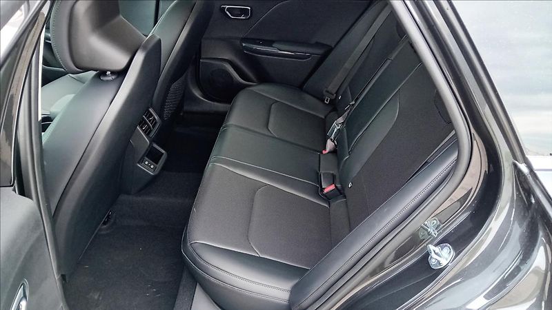 Kia K4 1,6 SW T-GDi 7DCT TOP - fotka 11 z 12