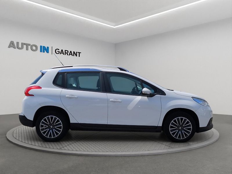 Peugeot 2008 (2015) ACTIVE 1.6 e-HDI 68kW, ČR, 1. - fotka 4 z 24