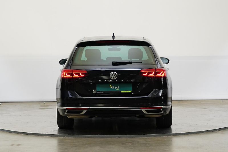 Volkswagen Passat - fotka 6 z 24