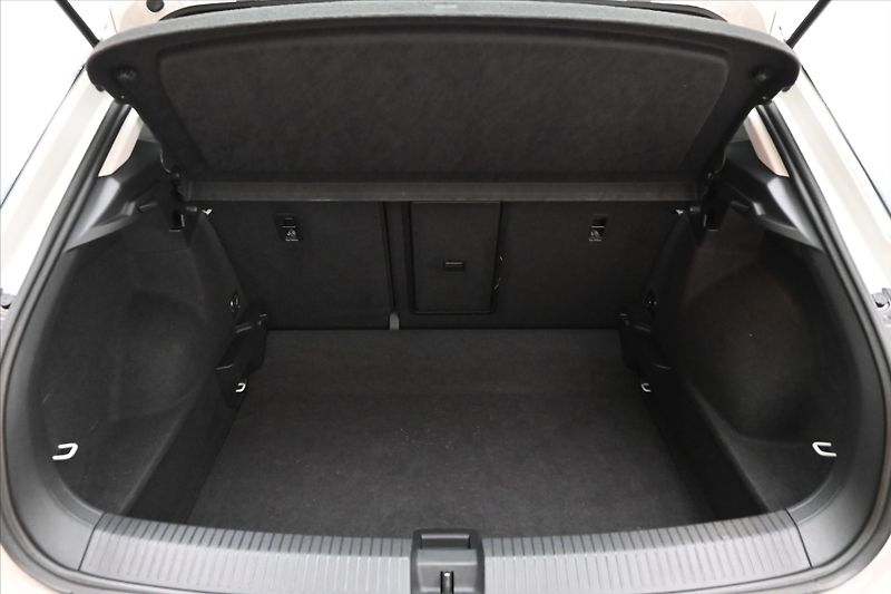 Volkswagen T-Roc 2,0 TDI 110 kW DSG STYLE Záruk - fotka 10 z 29