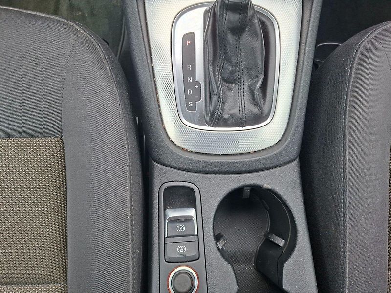 Audi Q3 (2012) 2.0TDI 130kW QUATTRO-S-TRONIC - fotka 17 z 39