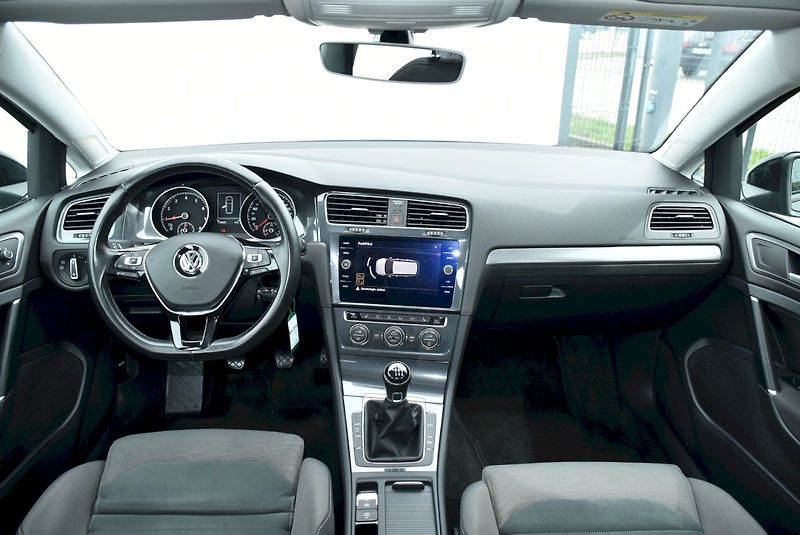 Volkswagen Golf (2020) MARATHON EDITION 1.5 TSI 96kW - fotka 5 z 33