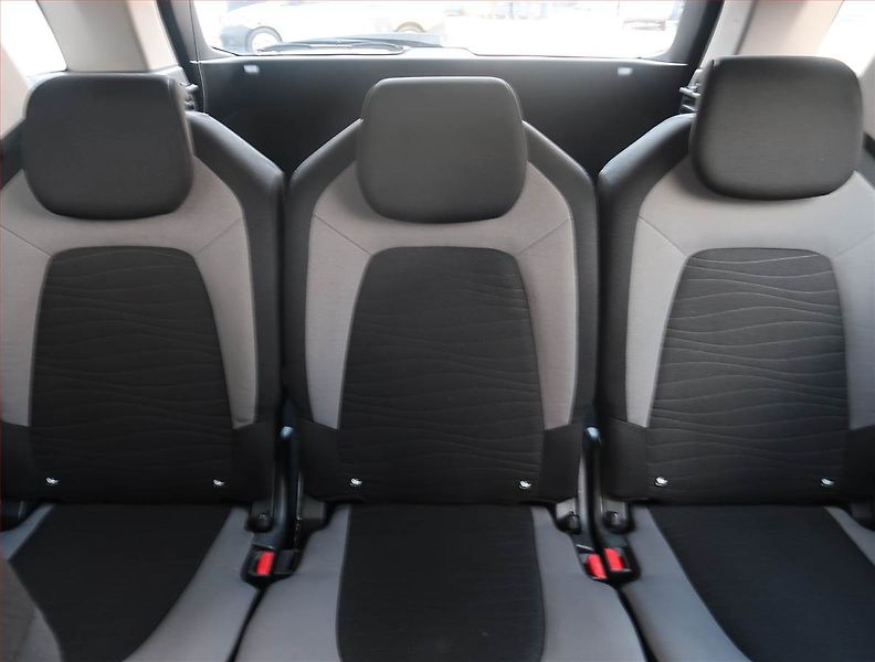Citroën C4 Picasso (2014) 1.6 HDi, Serv.kniha, Navi - fotka 10 z 16