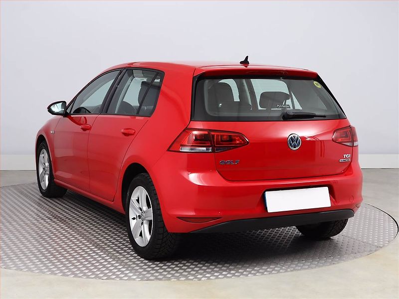 Volkswagen Golf (2016) 1.4 TGI CNG, Automat, Tempomat - fotka 4 z 17
