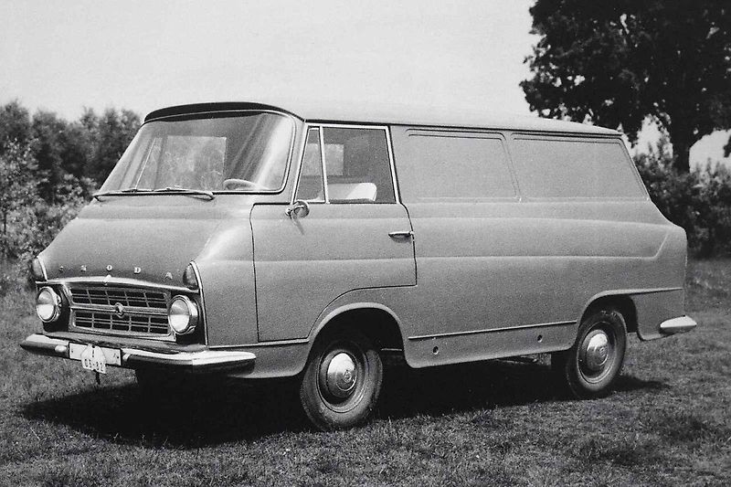 První prototyp s novým typovým označením 997.