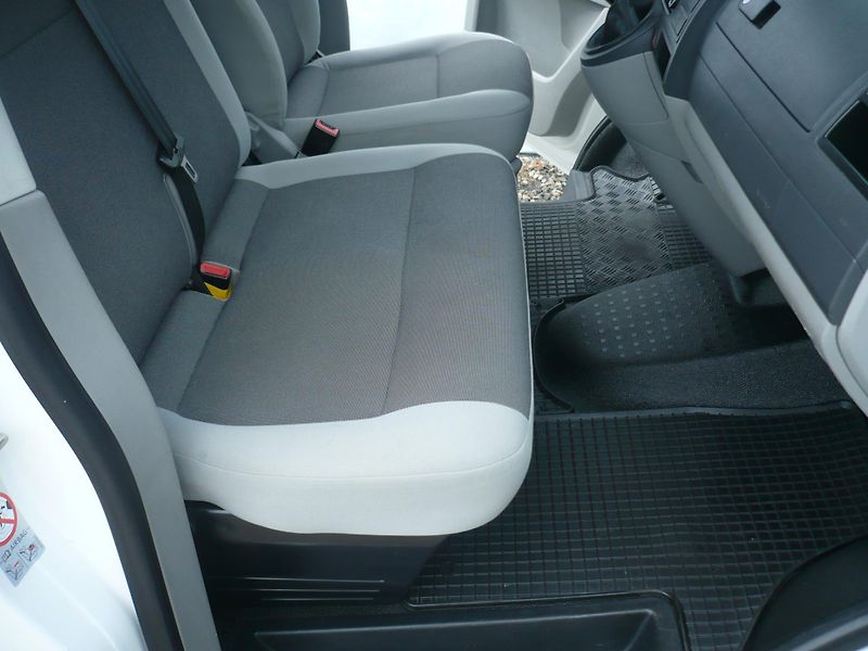 Volkswagen Transporter 2.0TDI Klima 6Míst - fotka 21 z 32