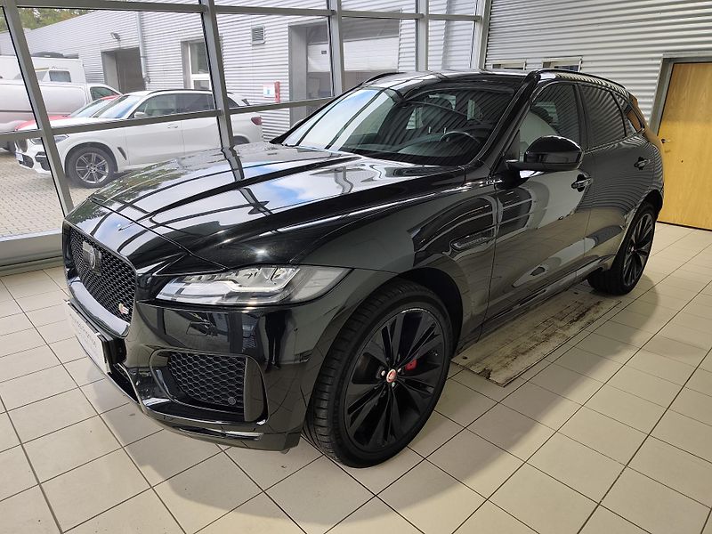 Jaguar F-Pace (2018) 3.0d 221kW S 4x4 AT - fotografie inzerátu