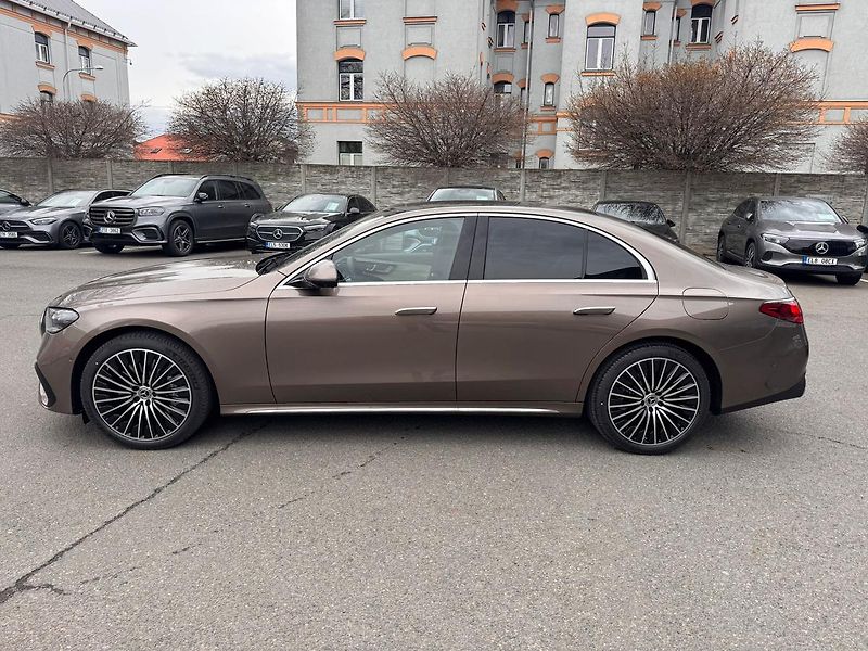 Mercedes-Benz Třídy E (2026) E 300 de 4MATIC - fotka 4 z 26