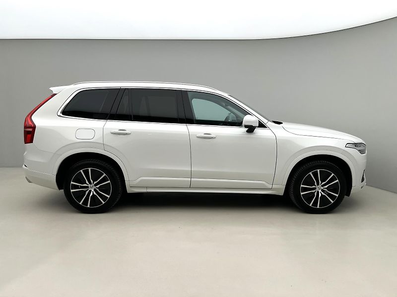 Volvo XC90 B5 AWD MOMENTUM AUT CZ - fotka 9 z 37