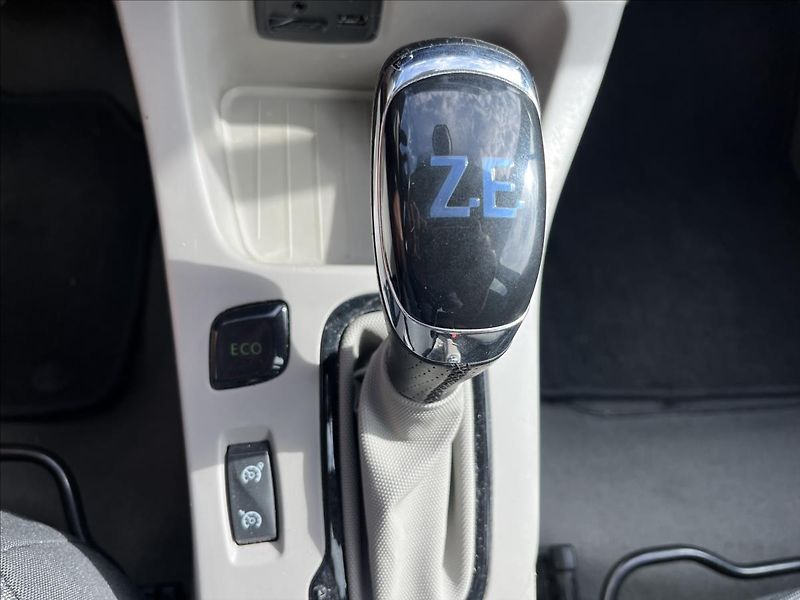 Renault ZOE . INTENS R240 KAMERA NAVI - fotka 23 z 43