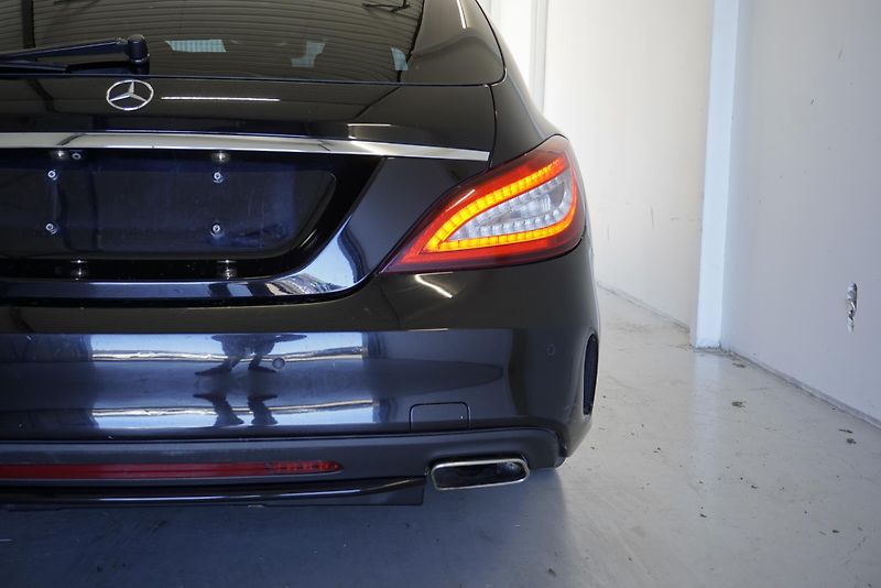 Mercedes-Benz CLS 3,0D 4MATIC AMG-LINE  - fotka 9 z 29