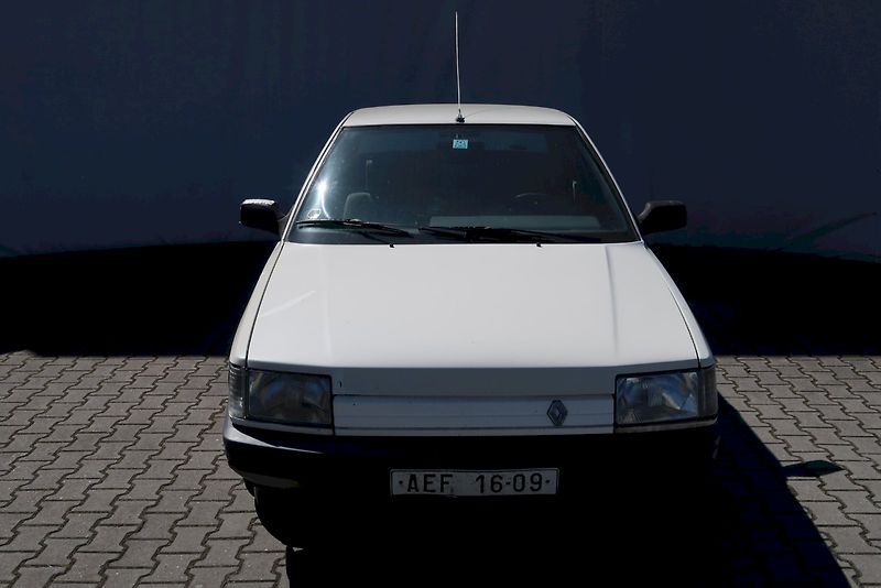 Renault R21 (1988) 21 TL L 481 55kW - fotka 9 z 20