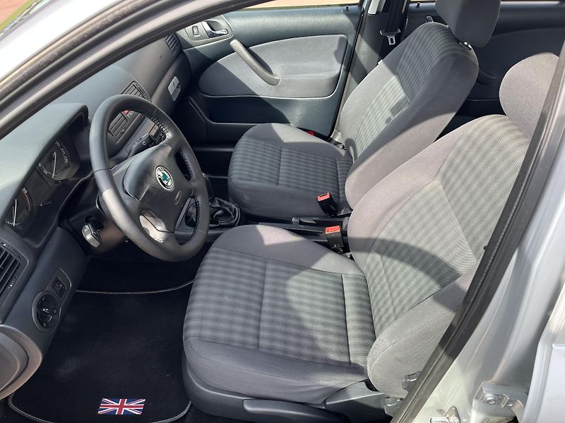 Škoda Octavia 1.9 TDi Tour - fotka 9 z 29