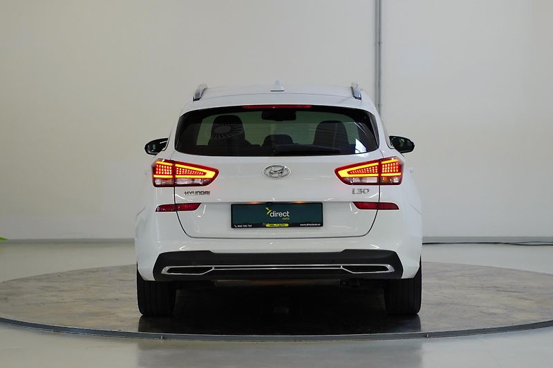 Hyundai i30 - fotka 6 z 24