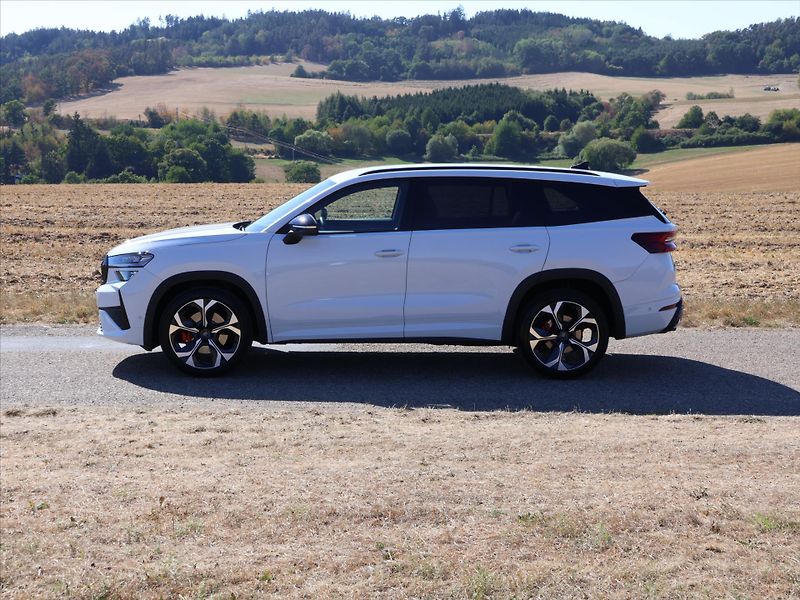 Škoda Kodiaq 2,0 TSI DSG 4x4 RS DPH - fotka 4 z 33