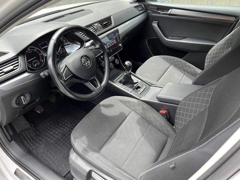 Škoda Superb 2.0 TDi 110 kW FACELIFT MR2020 - fotka 8 z 13