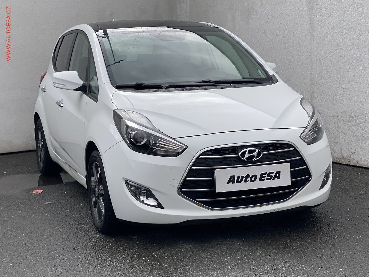 Hyundai ix20 1.6CVVT, ČR, AT, panor