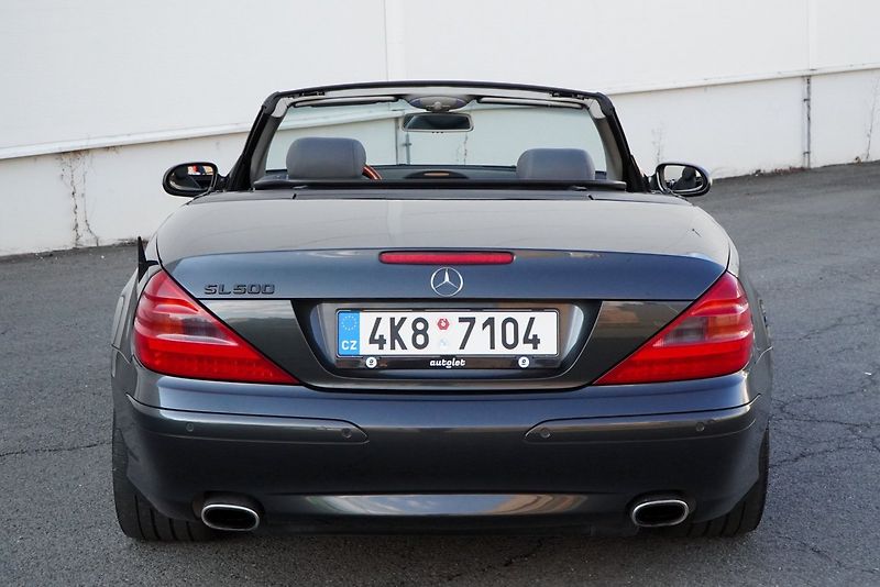 Mercedes-Benz SL 500 V8 - fotka 7 z 36