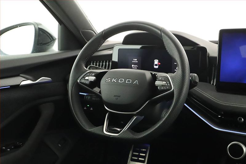 Škoda Superb (2025) 2.0 TDI, SPORTLINE, DPH - fotka 8 z 21