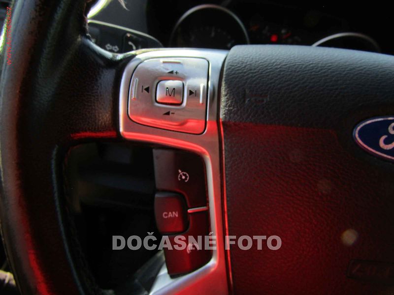 Ford S-MAX (2011) 2.0TDCi, 1.maj, AC - fotka 14 z 18
