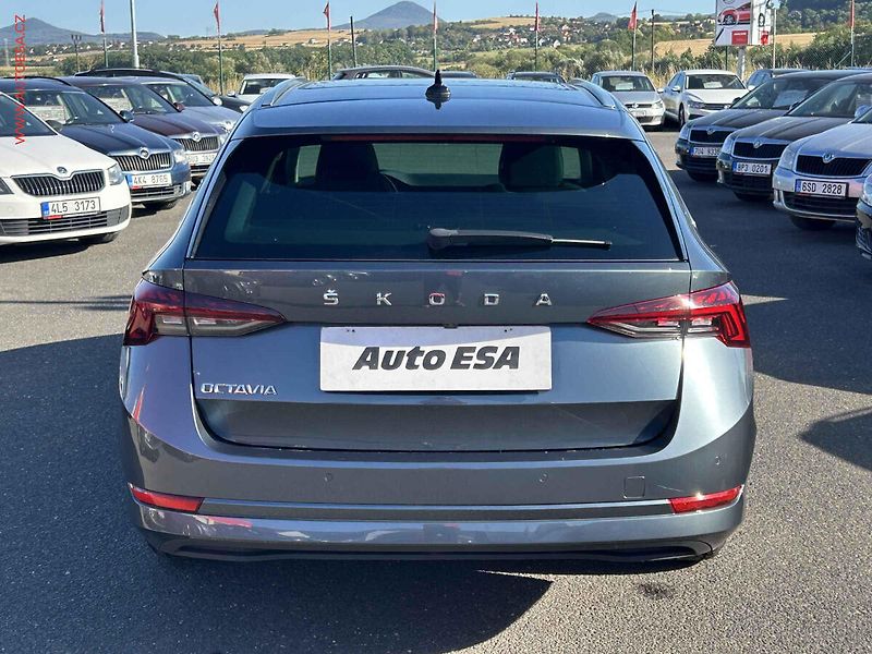 Škoda Octavia (2021) 2.0TDi, Panor, autoAC - fotka 5 z 19