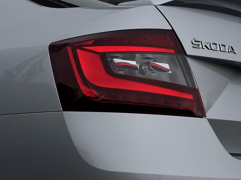 Škoda Octavia (2019) 2.0TSi 245 RS, DSG, PANO   - fotka 40 z 50