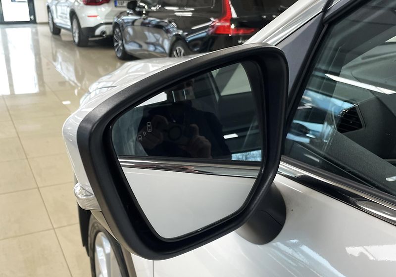 Mitsubishi Eclipse Cross 1,5 T-GDi 120kW, ČR - fotka 21 z 28