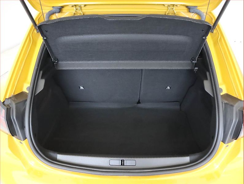Peugeot 208 (2022) Active Pack 1.2 PureTech - fotka 14 z 20