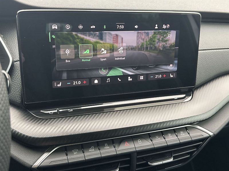 Škoda Octavia (2025) Combi 1.5 TSI DSG Sportline - fotka 22 z 35