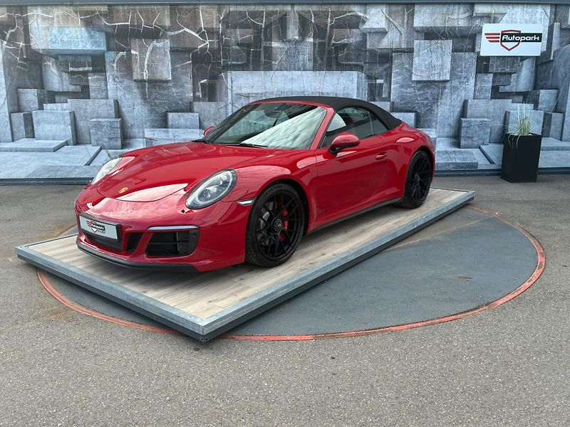 Porsche 911 (2018) CARRERA 4 GTS, 3.0, 331KW, DPH - fotka 3 z 23