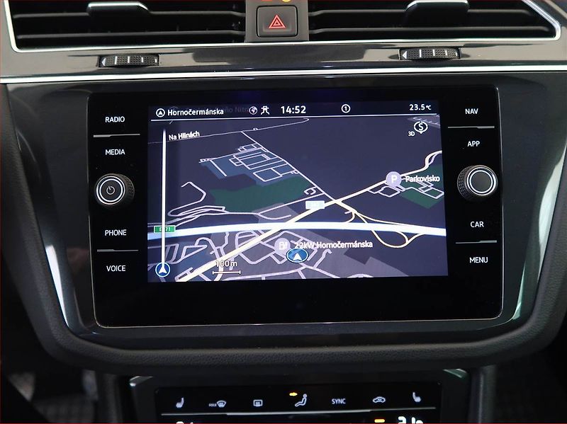 Volkswagen Tiguan (2022) 1.5 TSI - fotka 13 z 17