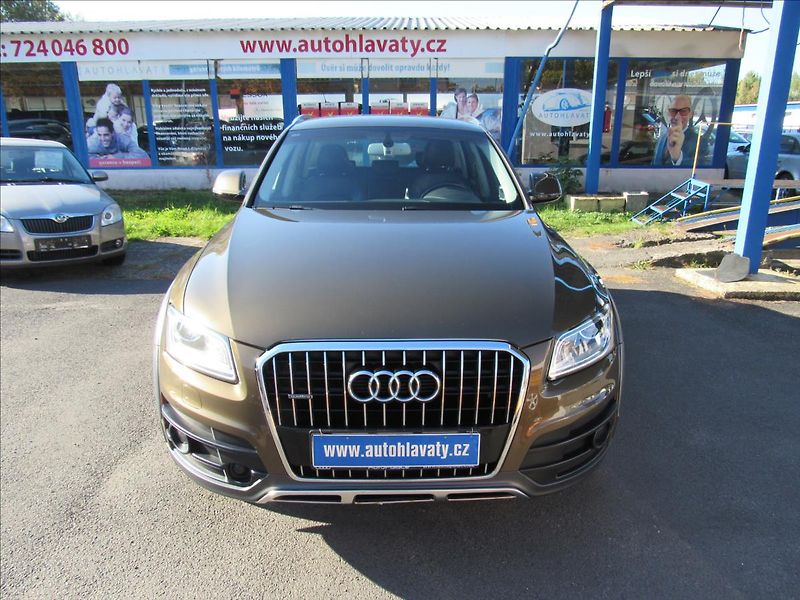 Audi Q5 2,0 TDi 140kW Quattro - fotka 2 z 30