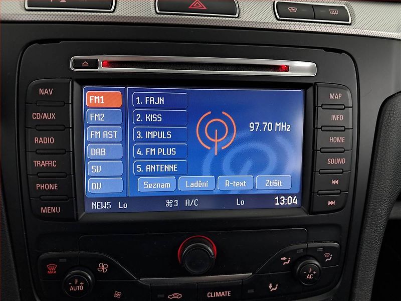 Ford S-MAX (2014) 2.0 TDCi, 7 míst, Navi - fotka 13 z 23