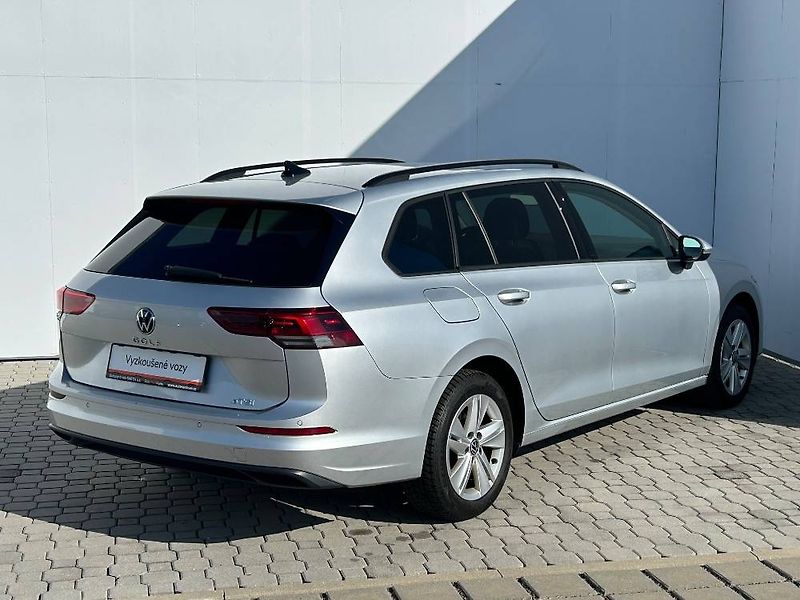 Volkswagen Golf Life 7DSG 1,5 eTSI - fotka 2 z 24