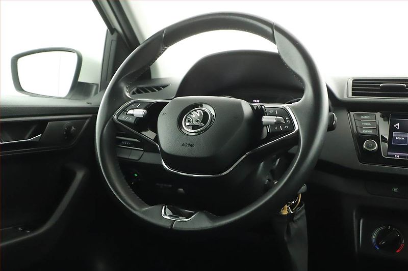 Škoda Fabia (2022) Ambition 1.0 TSI, ČR,1.maj - fotka 8 z 15