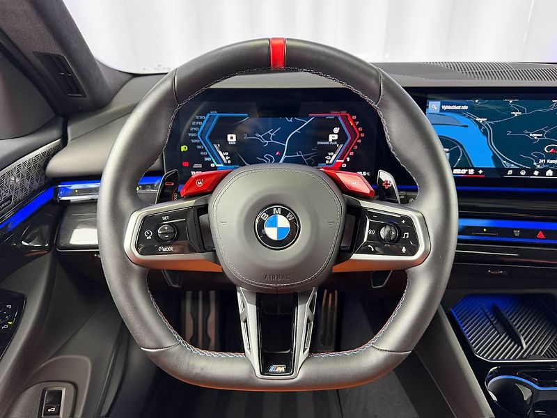 BMW M5 xDrive 535 KW M-DRIVE PROFESSI - fotka 12 z 39
