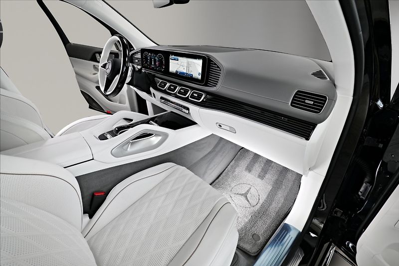 Mercedes-Benz GLS Maybach 600 4M/E-ACTIV/HUD - fotka 28 z 28