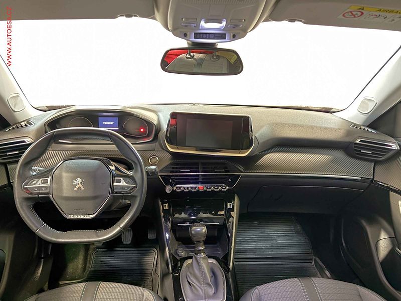 Peugeot 2008 (2021) 1.2PT, 1.maj,ČR, servis - fotka 8 z 16