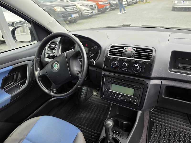 Škoda Roomster 1.2 HTP TZ - fotka 15 z 24