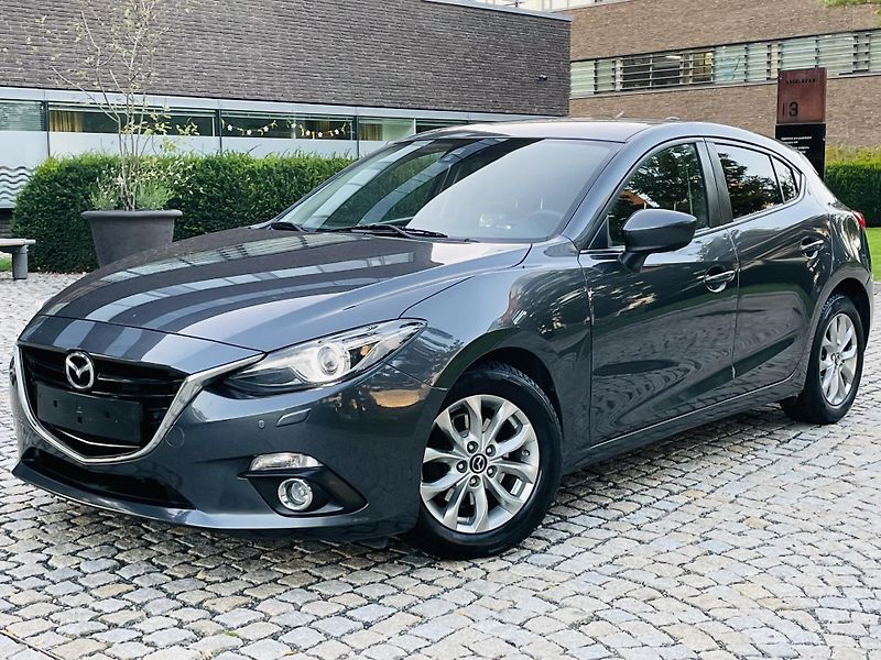 Mazda 3 2.0i MAN VÝHŘEV SENZORY HEADUP - fotka 2 z 41