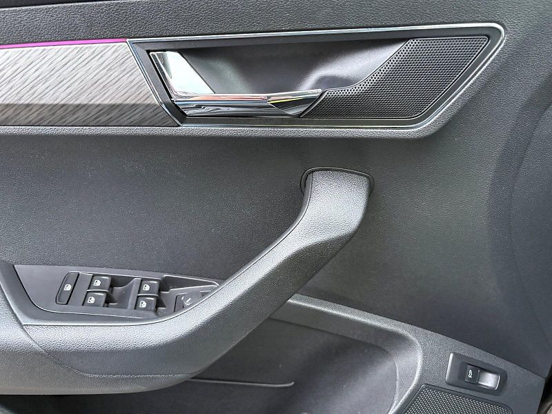 Škoda Karoq (2024) DSG 1.5 TSI / 110 kW / TOP SEL - fotka 26 z 31
