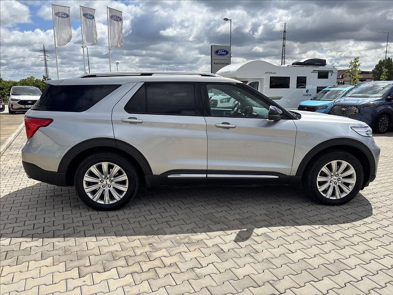Ford Explorer 3,0 V6 PHEV Platinum AWD 7Míst - fotka 6 z 65