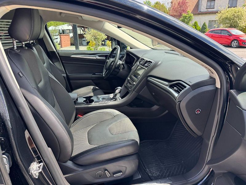Ford Mondeo (2018) Titanium 2.0 TDCi 110kW - fotka 29 z 35