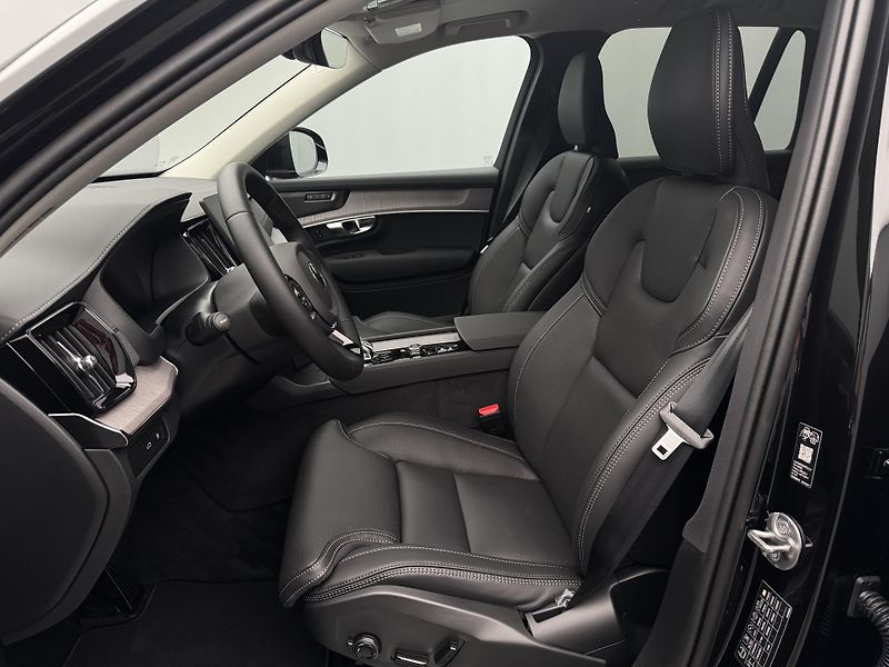Volvo XC90 (2026) T8 AWD Plug-in BRIGHT PLUS 7m - fotka 3 z 25