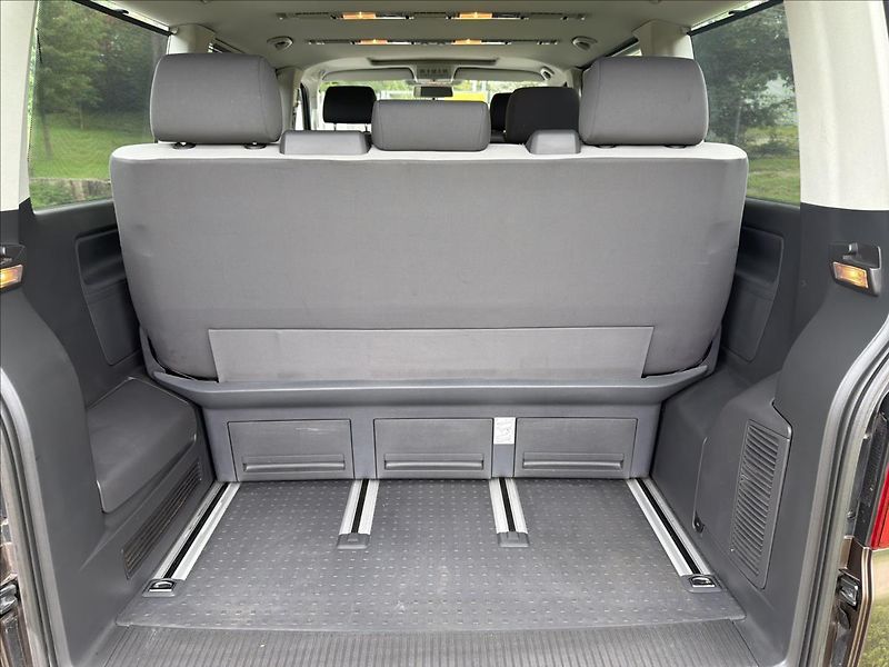 Volkswagen Multivan 2,0 TDi 103 Kw California - fotka 24 z 25